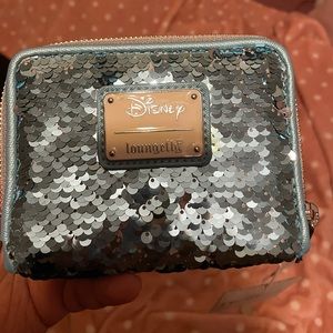 Loungefly Disney Frozen Elsa Reversible wallet